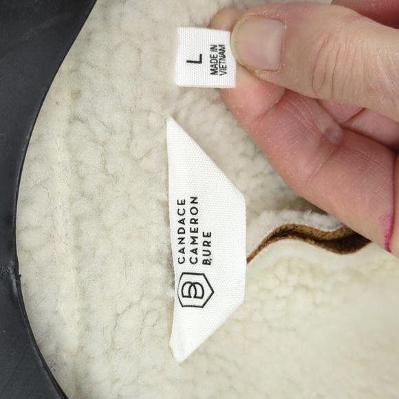 Candace Cameron Bure Sherpa Lined Peacoat, NWOT - Picture 14 of 15